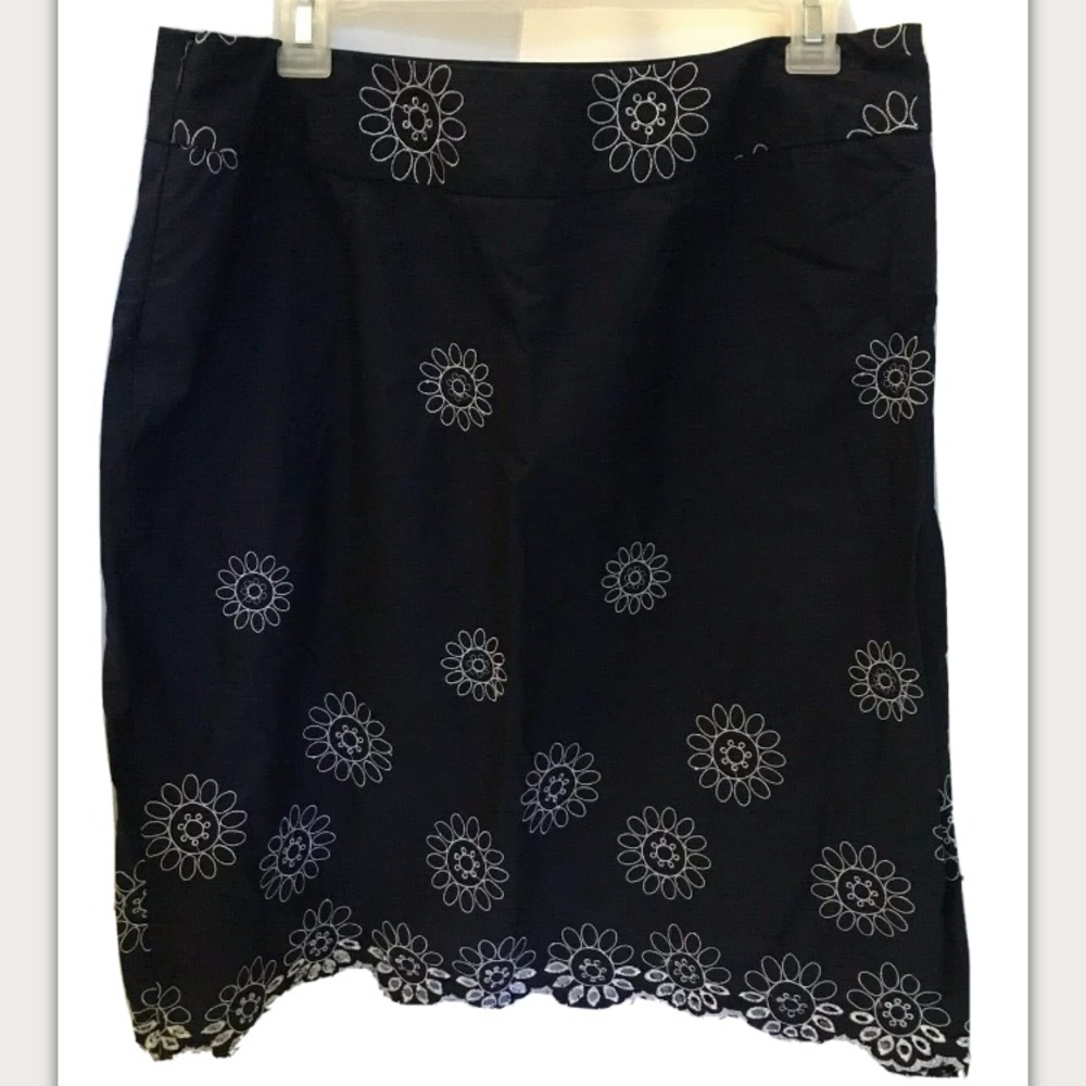 B.i.y.a.y.c.d.a. Casual Blue Skirt Scalloped Hem